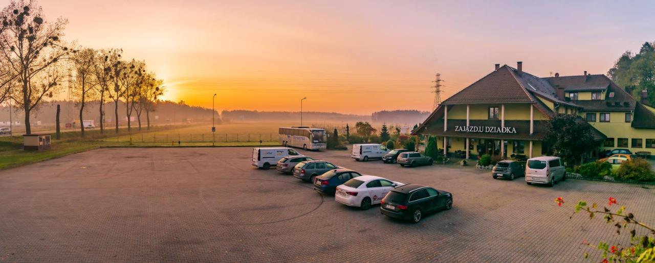 Zajazd U Dziadka Opole Dış mekan fotoğraf
